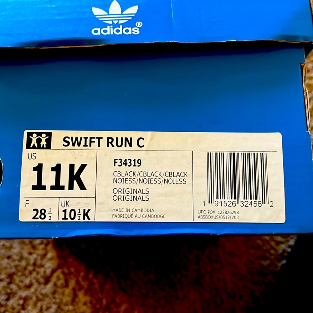 Adidas Swift Run Black/Black Size 11